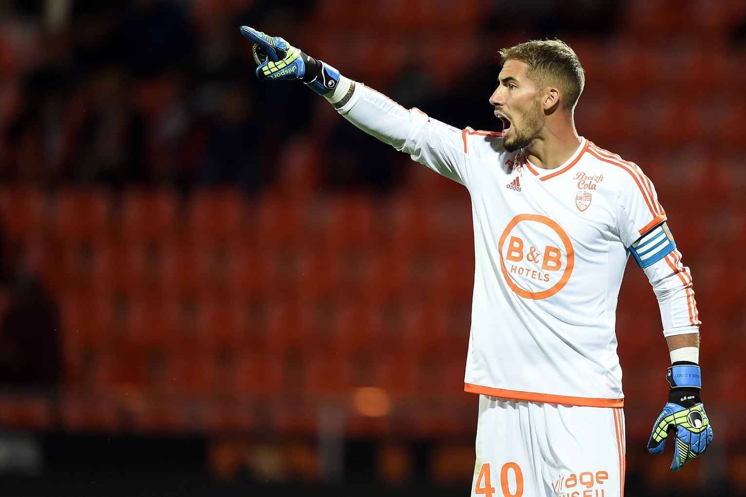 【新闻】富士康：肯定做半导体，但绝对不会做晶圆厂